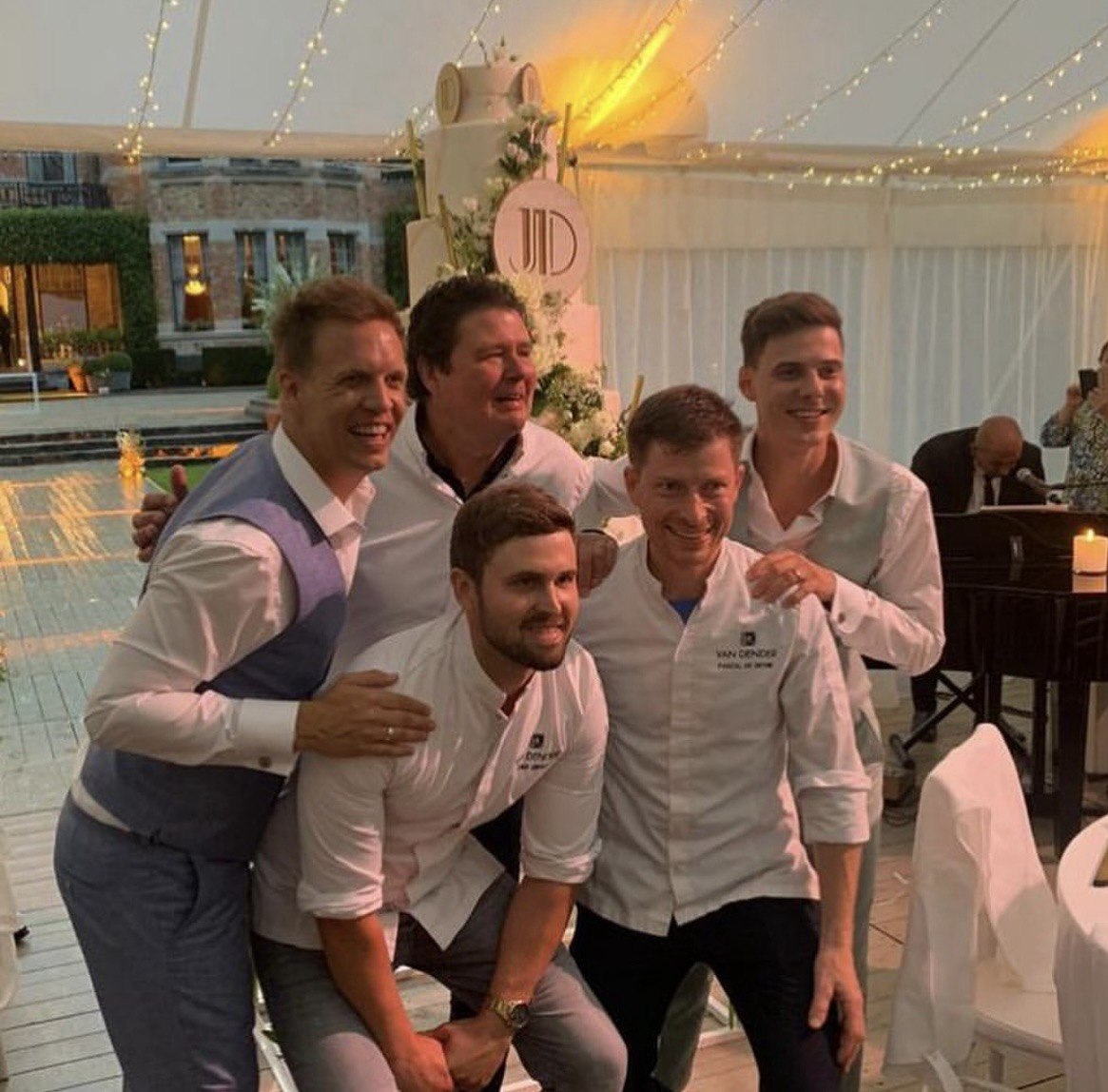 Huwelijkstaart voor James Cooke